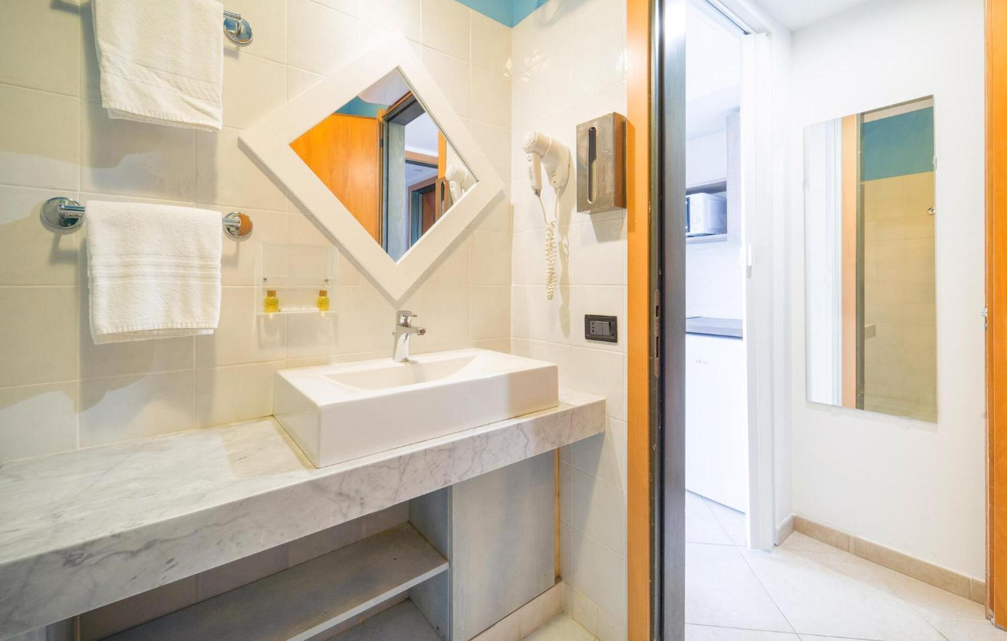 Mono 2 Apartment Lido di Mondello Luaran gambar